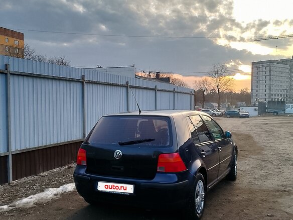 1998 Volkswagen Golf IV, синий, 270000 рублей - вид 3