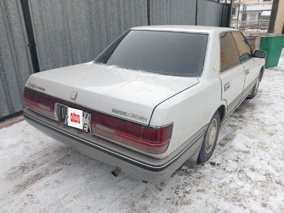 1988 Toyota Crown VIII (S130), серый, 700000 рублей - вид 17