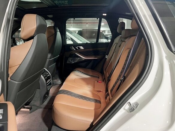 2023 BMW X5 M Competition III (F95), белый, 13700074 рублей - вид 11