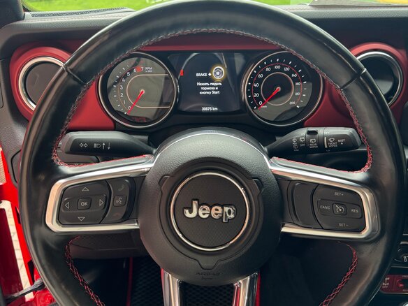 2021 Jeep Wrangler IV (JL), красный, 4450000 рублей - вид 9