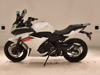 2011 Yamaha XJ6 (FZ6R), белый, 600000 рублей, вид 2
