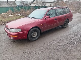 1994 Toyota Camry III (XV10), красный, 135000 рублей, вид 1