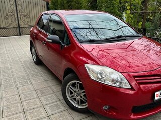 2010 Toyota Auris I Рестайлинг, красный, 1550000 рублей, вид 2