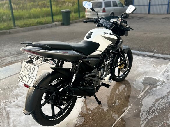 2023 Bajaj Pulsar NS 125, белый, 160000 рублей - вид 7