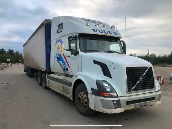 2003 Volvo VNL, белый, 2200000 рублей - вид 19