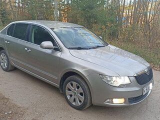 2011 Skoda Superb II, серый, 845000 рублей, вид 2