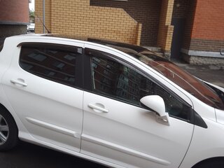 2011 Peugeot 308 I Рестайлинг, белый, 750000 рублей, вид 1