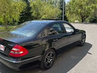 2005 Mercedes-Benz E-Класс 350 III (W211, S211), чёрный, 600000 рублей, вид 3