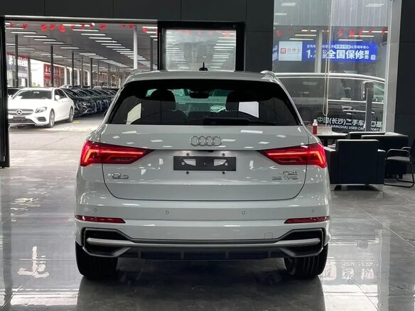 2023 Audi Q3 35 TFSI II (F3), белый - вид 3