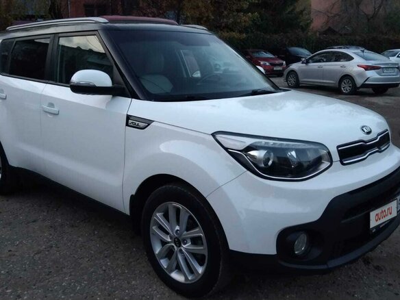 2017 Kia Soul II Рестайлинг, белый, 1442000 рублей - вид 3