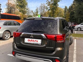 2018 Mitsubishi Outlander III Рестайлинг 2, коричневый, 3000000 рублей, вид 4