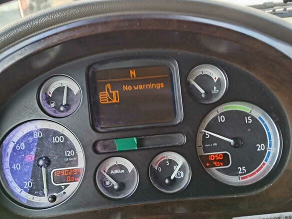 2008 DAF XF 105, синий, 2700000 рублей - вид 1