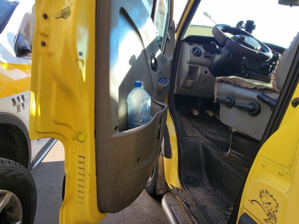 2003 Renault Master, жёлтый, 900000 рублей - вид 5