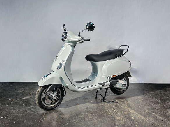 2025 Vespa VXL 125, белый, 420000 рублей