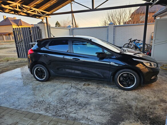 2012 Kia Ceed II, чёрный, 1040000 рублей - вид 2