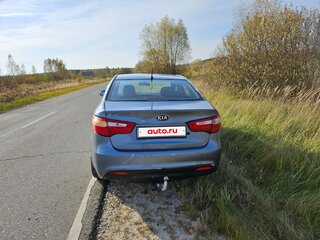2014 Kia Rio 6-speed III, голубой, 830000 рублей, вид 5