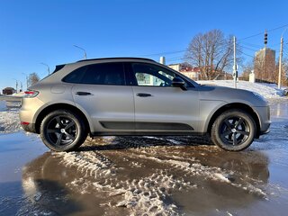 2019 Porsche Macan I Рестайлинг, серый, 5000000 рублей, вид 3