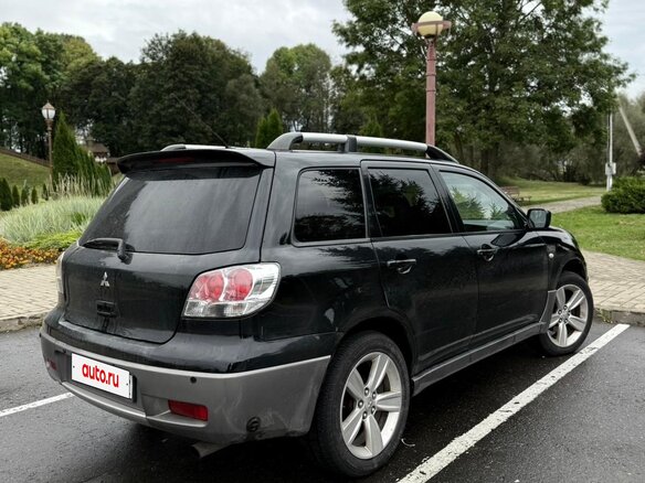 2004 Mitsubishi Outlander I, чёрный, 620000 рублей - вид 2