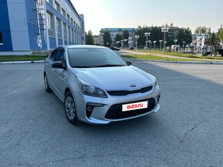 2020 Kia Rio IV, серый, 980000 рублей, вид 4