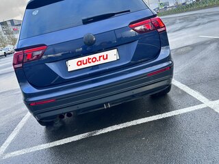 2017 Volkswagen Tiguan II, синий, 2500000 рублей, вид 2