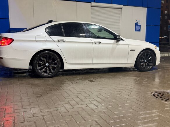 2016 BMW 5 серии 520d VI (F10/F11/F07) Рестайлинг, белый, 2650000 рублей - вид 3