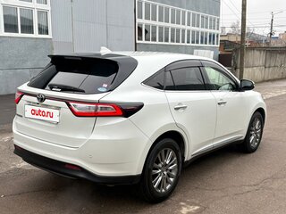 2020 Toyota Harrier III (XU60) Рестайлинг, белый, 2800000 рублей, вид 4