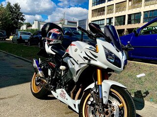 2010 Yamaha FZ1, белый, 500000 рублей, вид 2
