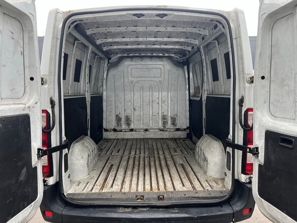 2012 Renault Master, белый, 850000 рублей - вид 9