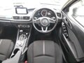 2018 Mazda Axela III Рестайлинг, белый, 1100000 рублей - вид 6