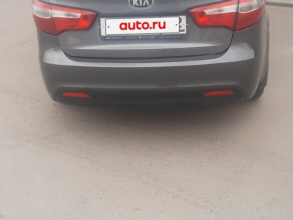 2014 Kia Rio 6-speed III, серый, 660000 рублей - вид 6