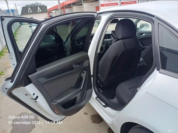 2013 Audi A4 IV (B8) Рестайлинг, белый, 1350000 рублей - вид 30