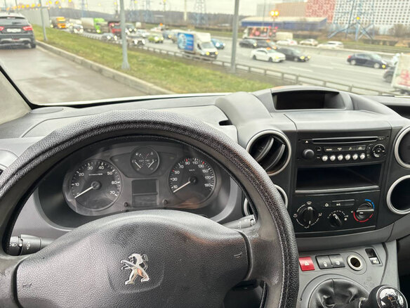 2013 Peugeot Partner, белый, 760000 рублей - вид 37