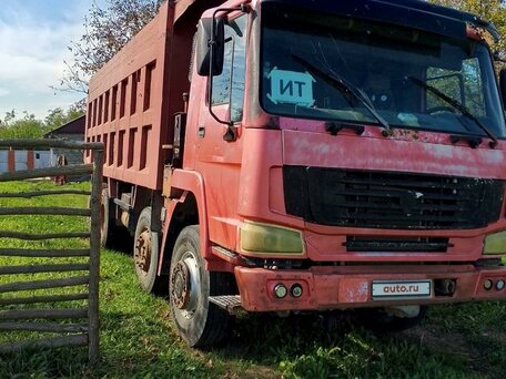 2007 Sinotruk Howo ZZ3327, красный, 1300000 рублей, вид 3