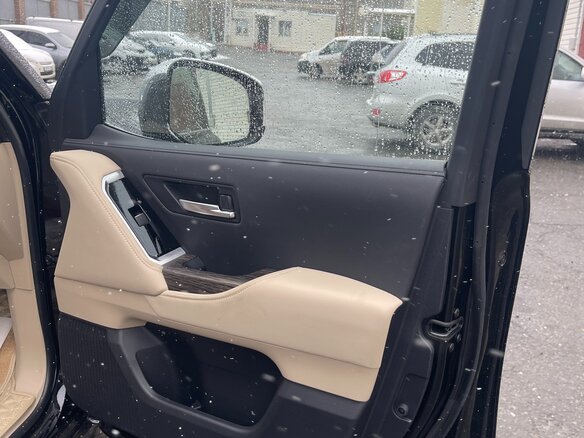 2023 Toyota Land Cruiser 300 Series, чёрный, 14300000 рублей - вид 16