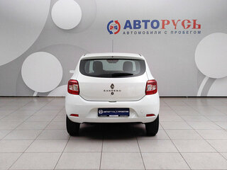 2019 Renault Sandero II Рестайлинг, белый, 731000 рублей, вид 4