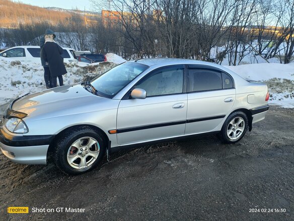 2001 Toyota Avensis I Рестайлинг, серебристый, 470000 рублей - вид 6