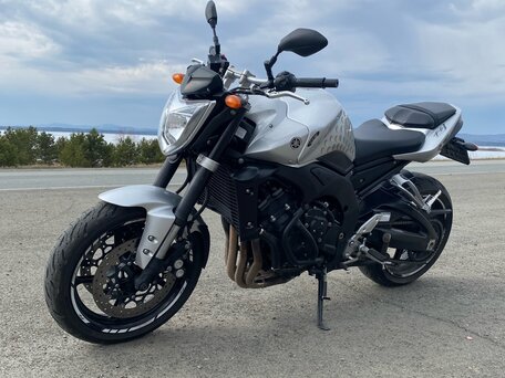 2008 Yamaha FZ1, серебристый, 500000 рублей, вид 2