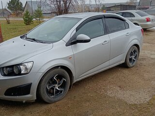 2012 Chevrolet Aveo II, серебристый, 800000 рублей, вид 4