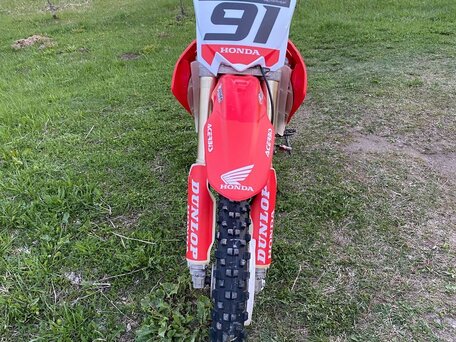 2009 Honda CRF 250R, красный, 320000 рублей, вид 3