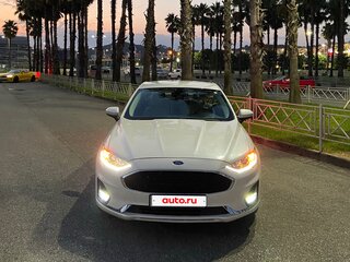 2020 Ford Fusion (North America) II Рестайлинг, белый, 1720000 рублей, вид 2