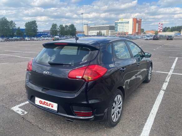 2016 Kia Ceed II Рестайлинг, чёрный, 1200000 рублей - вид 4