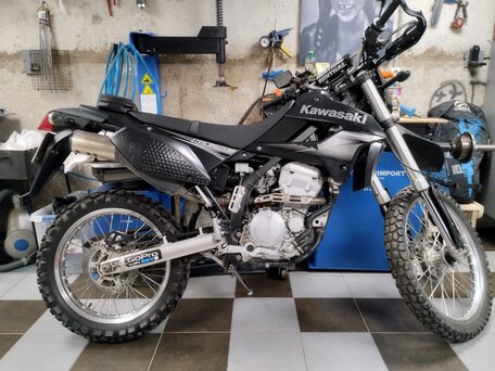2010 Kawasaki KLX 250, чёрный, 350000 рублей, вид 5