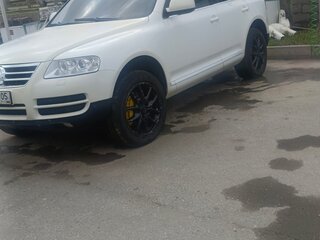 2004 Volkswagen Touareg I, белый, 1050000 рублей, вид 1