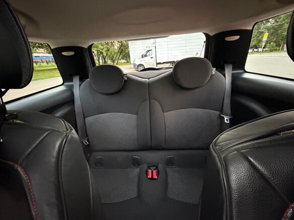 2012 Mini Hatch One II (R56) Рестайлинг, красный - вид 8