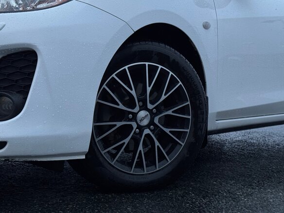 2012 Mazda 3 II (BL) Рестайлинг, белый, 880000 рублей - вид 10