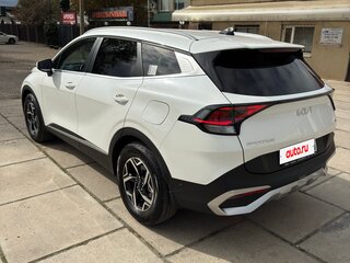 2024 Kia Sportage V, белый, 2500000 рублей, вид 4