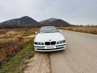1998 BMW 5 серии 540i IV (E39), белый, 800000 рублей, вид 2