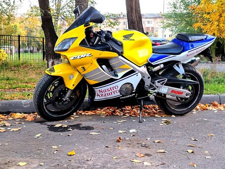 2002 Honda CBR 600F, жёлтый, 460000 рублей, вид 4