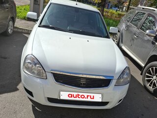 2015 Lada (ВАЗ) Priora I Рестайлинг, белый, 650000 рублей, вид 1