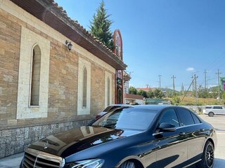 2018 Mercedes-Benz E-Класс 200 V (W213, S213, C238), чёрный, 2780000 рублей, вид 1